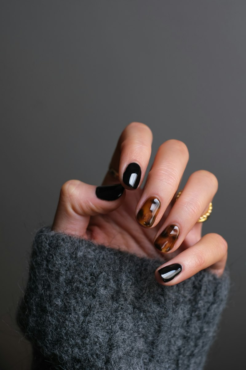 Uñas acrílicas esculpidas